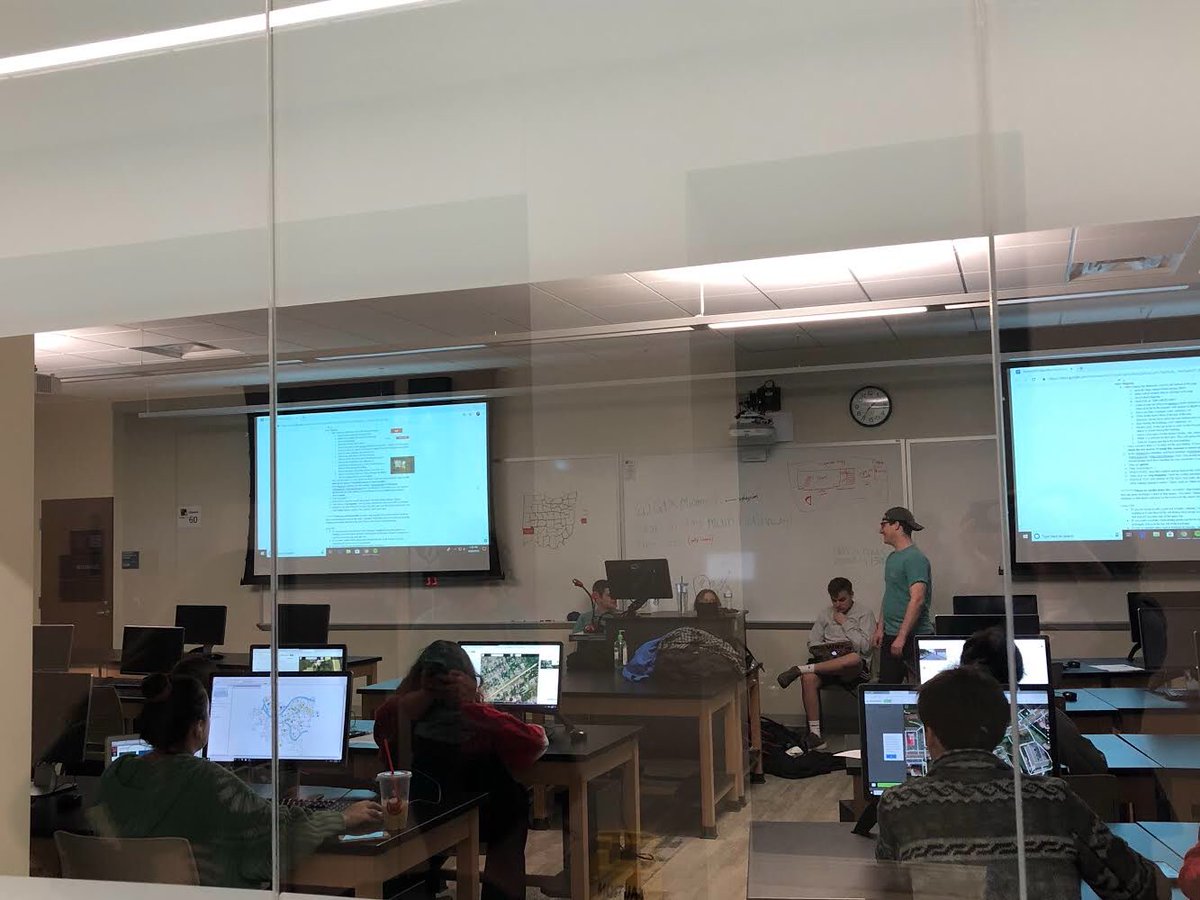 GeogMiamiOH's tweet image. A few photos from today’s @gpsmiamioh #mapathon! @hotosm @miamiuniversity #GeogMiamiOH #HumanitarianMapping