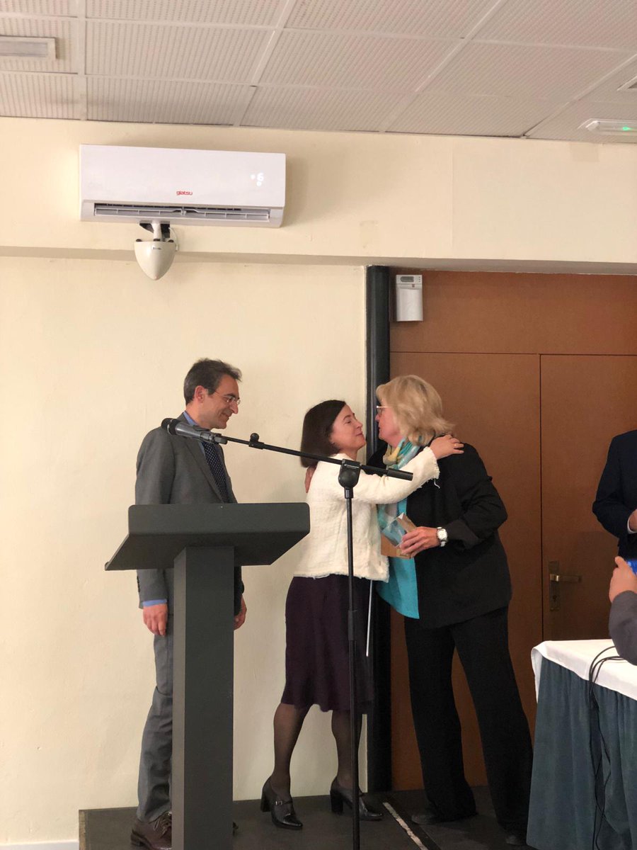 IValriberas's tweet photo. El Colegio de Abogados de Ceuta  hace entrega del III Premio Manuel Olivencia al mejor articulo juridico a Teresa Alobso Pérez y Manuel Carduch Gargallo https://t.co/UbcLR6ofT1