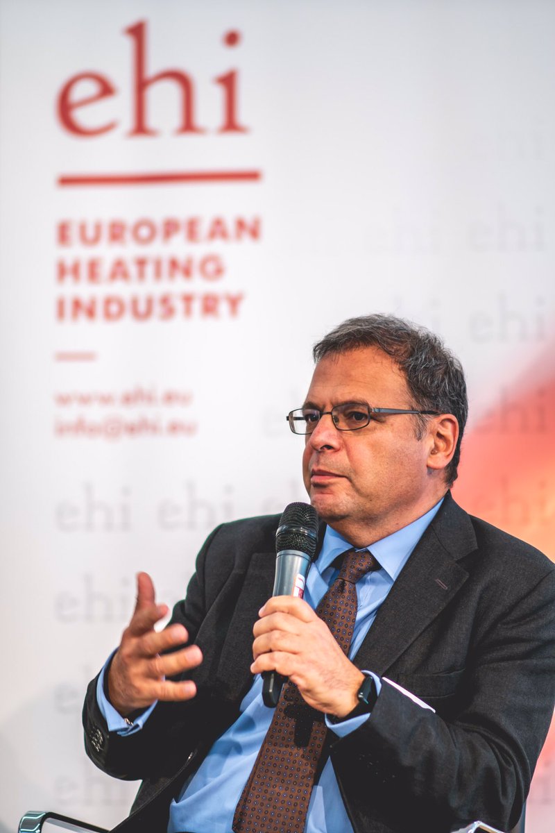 AAdrianiVisual's tweet photo. Few shots from “#Build2050” for #European #Heating #Industry

#corporate #corporatephotography #health #pharma #sony #sonyalpha #a6300 #a7sii #eventphotography #corporateevents #brussels #bruxelles #photo #photography #photographer #a7  @ Brussels, Belgium https://t.co/92fb4Hqezh