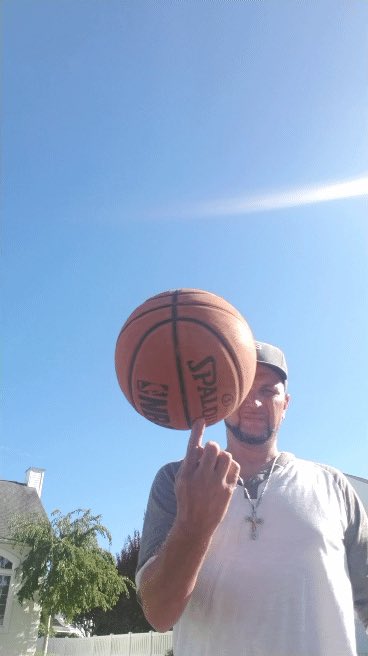 VIADjTonyRome's tweet photo. Getting ready to ball https://t.co/hUmnIt3U4l