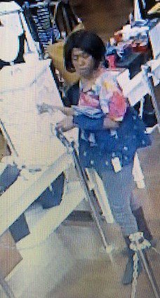SavPolice's tweet image. Do you recognize this woman? She&apos;s a suspect in an auto theft and larceny case. Anyone with information on this case or the suspect’s identity is asked to call detectives at (912) 525-3100 ext. 7401 or CrimeStoppers at (912) 234-2020.  Read more: savannahpd.org/savannah-polic…