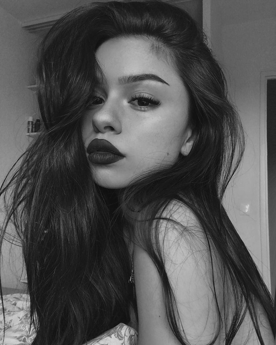 I said I didn’t feel nothing baby but I lied 🌺