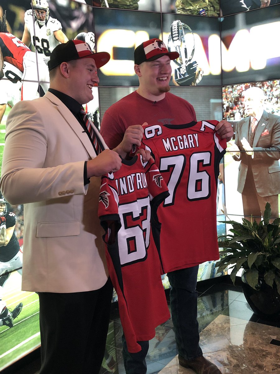 First look holding the 🔴 and ⚫️. 

#InBrotherhood