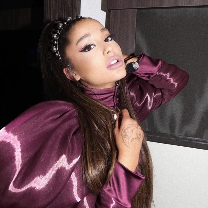 sunoverstad's tweet image. Omg my queen😍❤️ @ArianaGrande you looks so perfect!!!