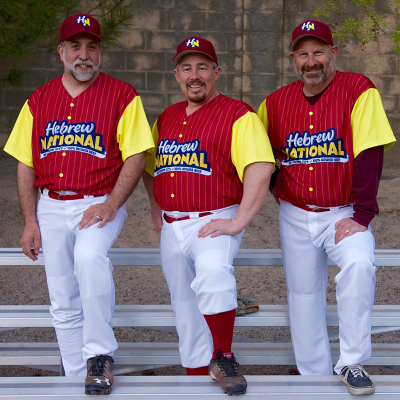 When great jerseys meet great hot dogs, you get a #grandslam ⚾🏆 Wishing the best to the newly-minted Hebrew Nationals this season! #playball #hebrewnational #alburquerque bddy.me/2UG4bS6