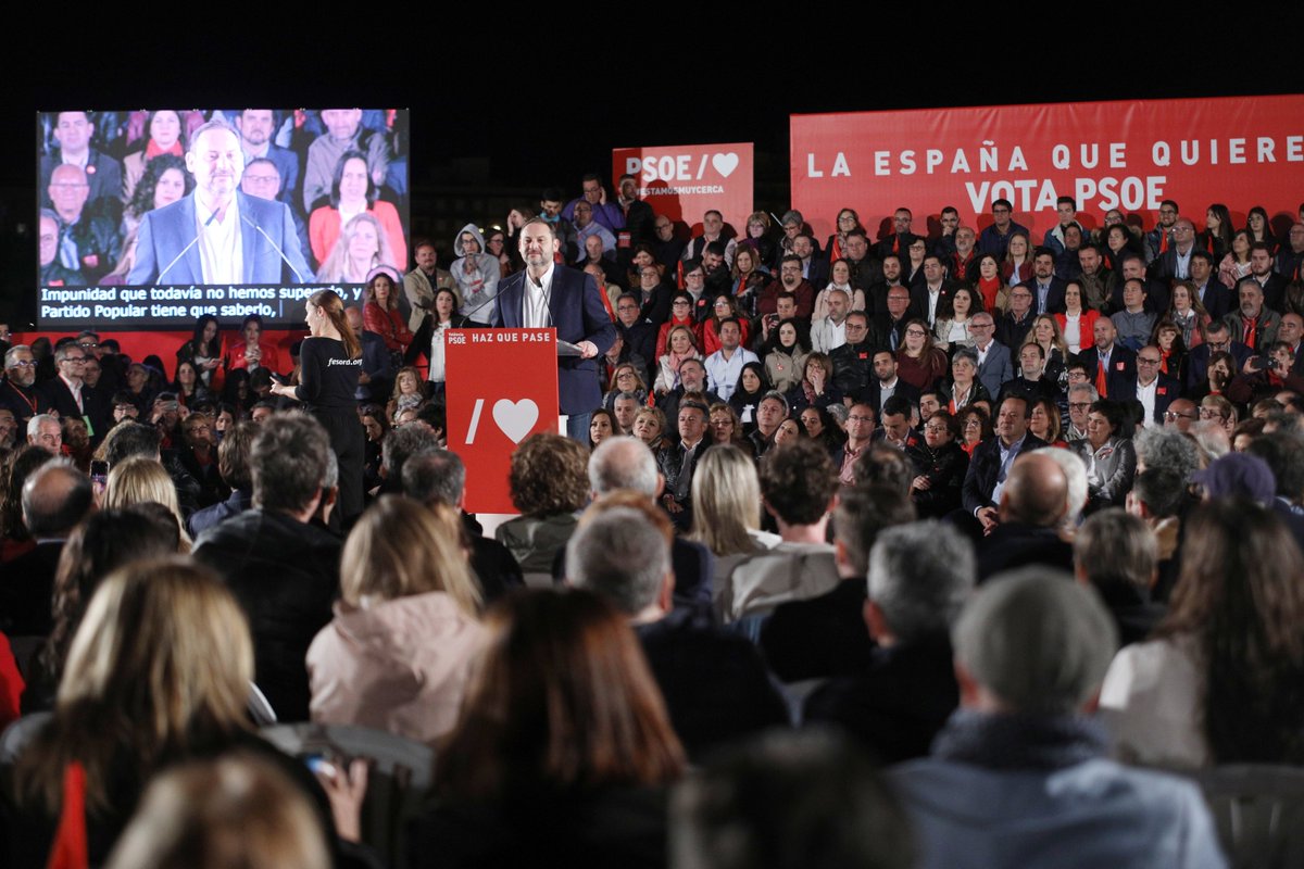 PSOE (@psoe) on Twitter photo /❤️<a href="/abalosmeco/">José Luis Ábalos</a>: La ultraderecha ya ha ganado porque ha impuesto su discurso a la derecha.
👀Han pasado de ofrecer ministerios a robarse candidatos. Ciudadanos es una factoría de transfuguismo y Casado está desesperado y ofrece a Vox entrar en el Gobierno.
#EstamosMuyCerca /❤️<a href="/abalosmeco/">José Luis Ábalos</a>: La ultraderecha ya ha ganado porque ha impuesto su discurso a la derecha.
👀Han pasado de ofrecer ministerios a robarse candidatos. Ciudadanos es una factoría de transfuguismo y Casado está desesperado y ofrece a Vox entrar en el Gobierno.
#EstamosMuyCerca