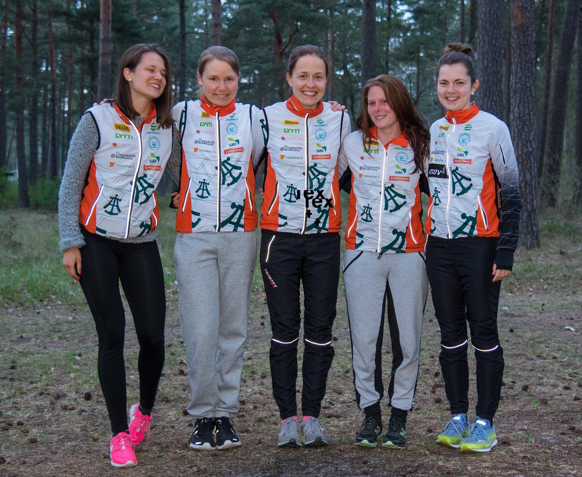 AngAnkkuri's tweet photo. Huomenna lähtee! Kotisivuilla joukkueiden kuulumiset ennen huomista viestiä. #suunnistus #10mila2019 https://t.co/FWDPmvQjND https://t.co/npxoHjj6K2