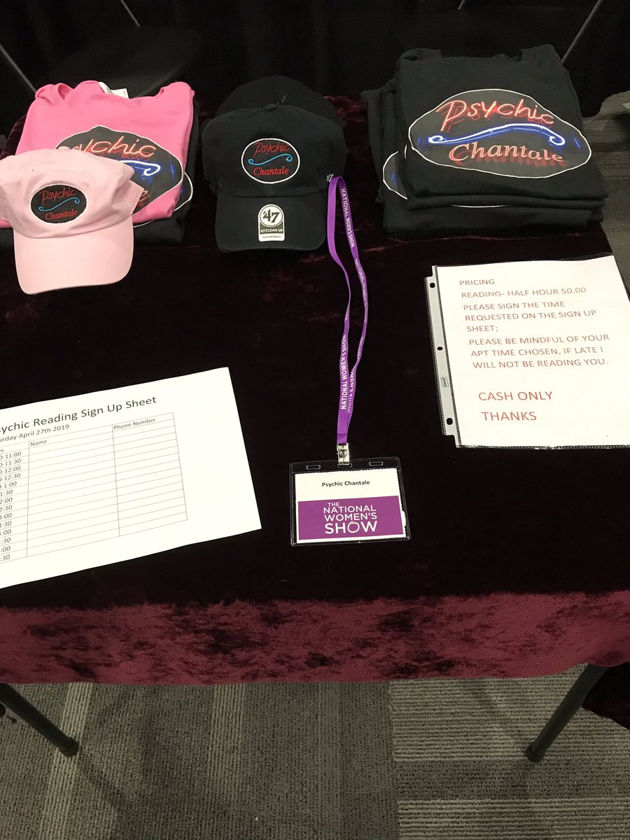 ChantalePsychic's tweet photo. Shaw centre national women’s show. https://t.co/DZkdQZkxU7