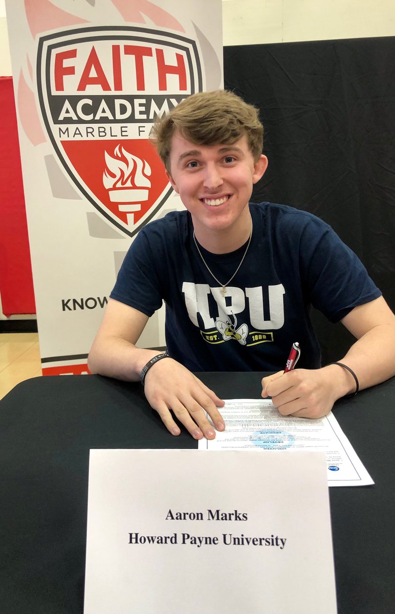 FaithAcademyMBB's tweet photo. Congrats to senior Aaron Marks on signing with Howard Payne today! They got themselves a good one! First male from Faith Academy to sign to play basketball at the next level. https://t.co/kGSaUAzmxp