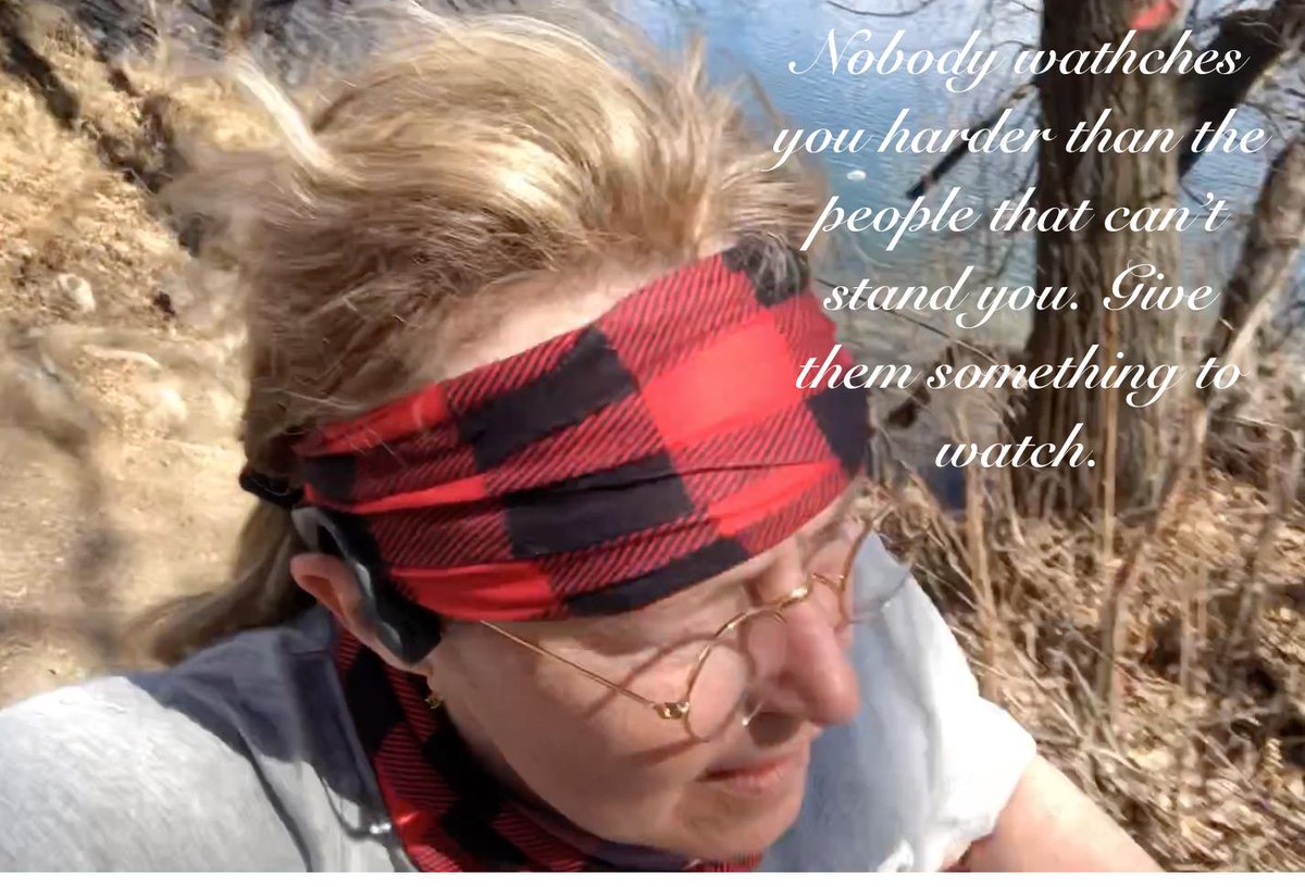 Denise13F's tweet image. Hey it&apos;s #Friday &amp;amp; I&apos;m over here drinkin&apos; a #coffee.
And I&apos;m grateful for the gift of running.
#weekendrunning