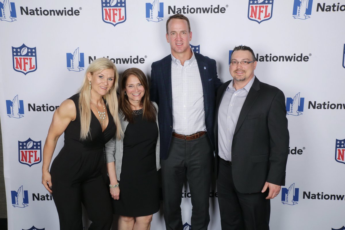 plexusgroupe's tweet photo. Plexus Financial Services, LLC executives Allison Winge, Pamela Appell, CFA, AIF® and Keith Hamann met Peyton Manning at the 2019 National Association of Plan Advisors (NAPA) 401(k) Summit in Las Vegas this month. #PlexusFinancialServicesLLC #ThePlexusGroupe #PeytonManning https://t.co/OX7eGJDsuD