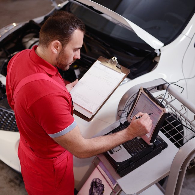 SSRSOUNY's tweet image. In the Real-World Service Programming seminar, you will learn about the most current methods for programming new, or updating existing, electronic control modules in various manufacturers’ vehicles. Register online: bit.ly/2GB8RUj