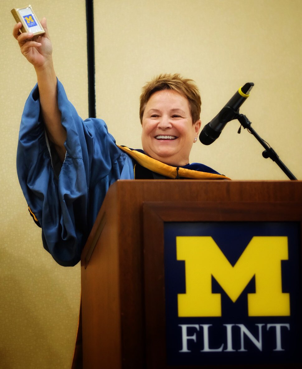 ChancellorSue's tweet image. Congratulations nurses! Wonderful time at the @UMFlintNursing Graduation Ceremony today! #GoBlue! #UMFlintGrad #nursing #wesavelives