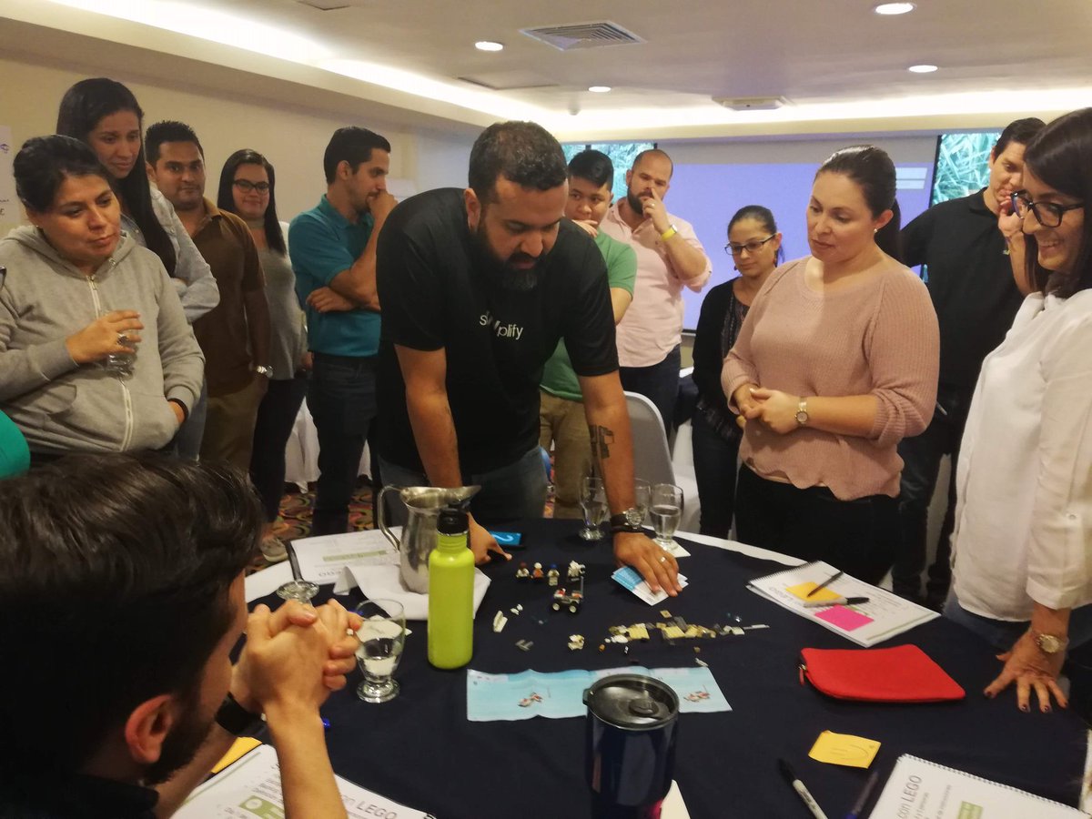 Nos acompaña como uno de nuestros jugadores <a href="/fredmadrigal/">Fred Madrigal🧔🏽🇨🇷</a> de Costa Rica, facilitador de Lego Serious Play para proponernos uno de sus juegos en #Play14M, no te puedes perder este evento, más información para comprar tu entrada bit.ly/2UIXFK6