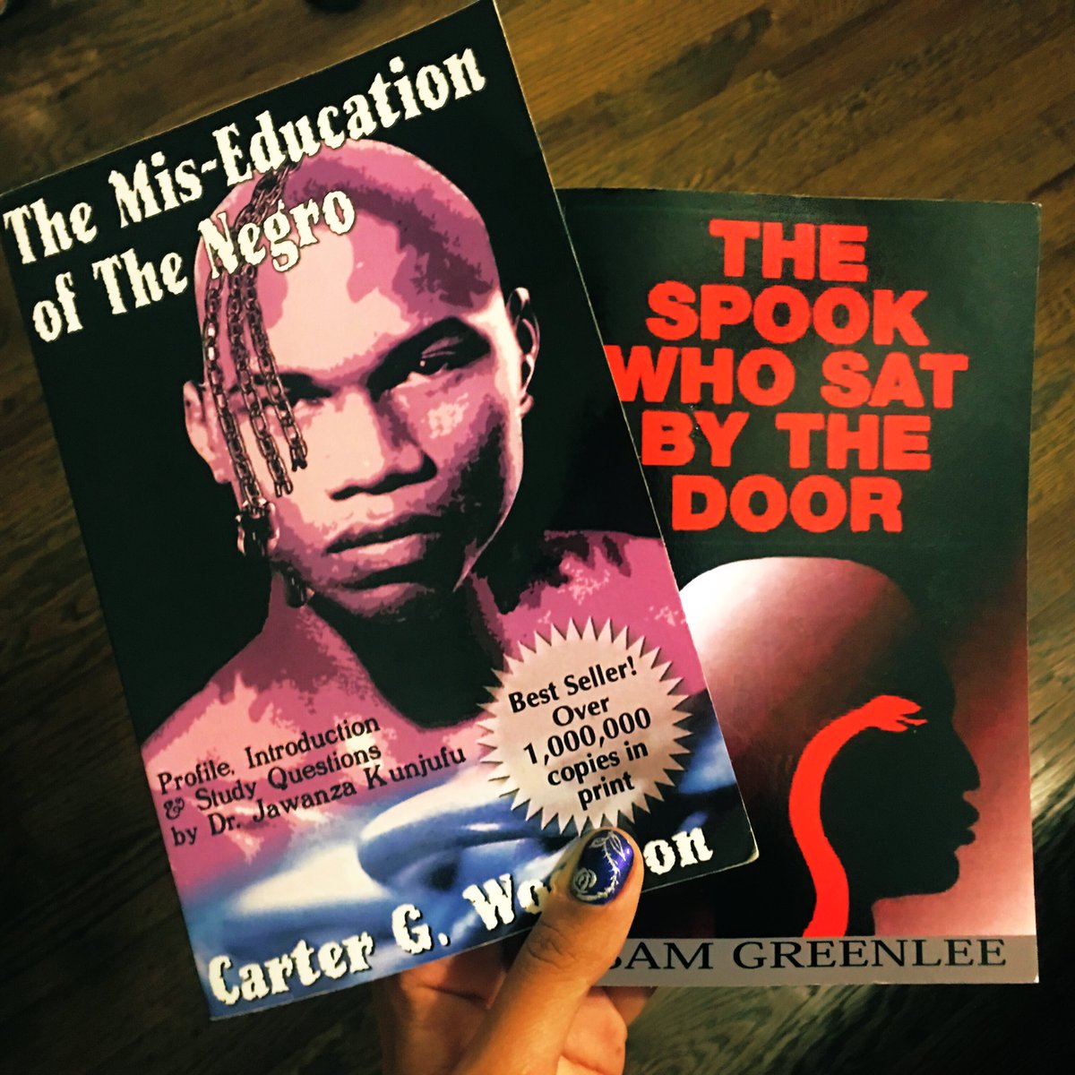 MissMills_100's tweet photo. Feeling inspired to re-read a couple of my favorites this weekend...both still relevant today, just as much as when they were first published!#willnotbetelevised #freeyourmind #trueequity #whatstheholdup? #alldeliberatespeed? #BLM https://t.co/2Ca1QJmcrF