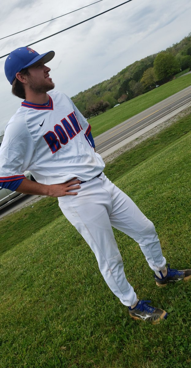 RoaneSportsTN's tweet photo. It's Sophomore Day tomorrow for @Jt11Thomas and @RoaneStBaseball They play 2 with the 1st game starting at noon. #KingstonFamily #RoCoStrong #SupportYourRaiders https://t.co/s0pVGNtAdd