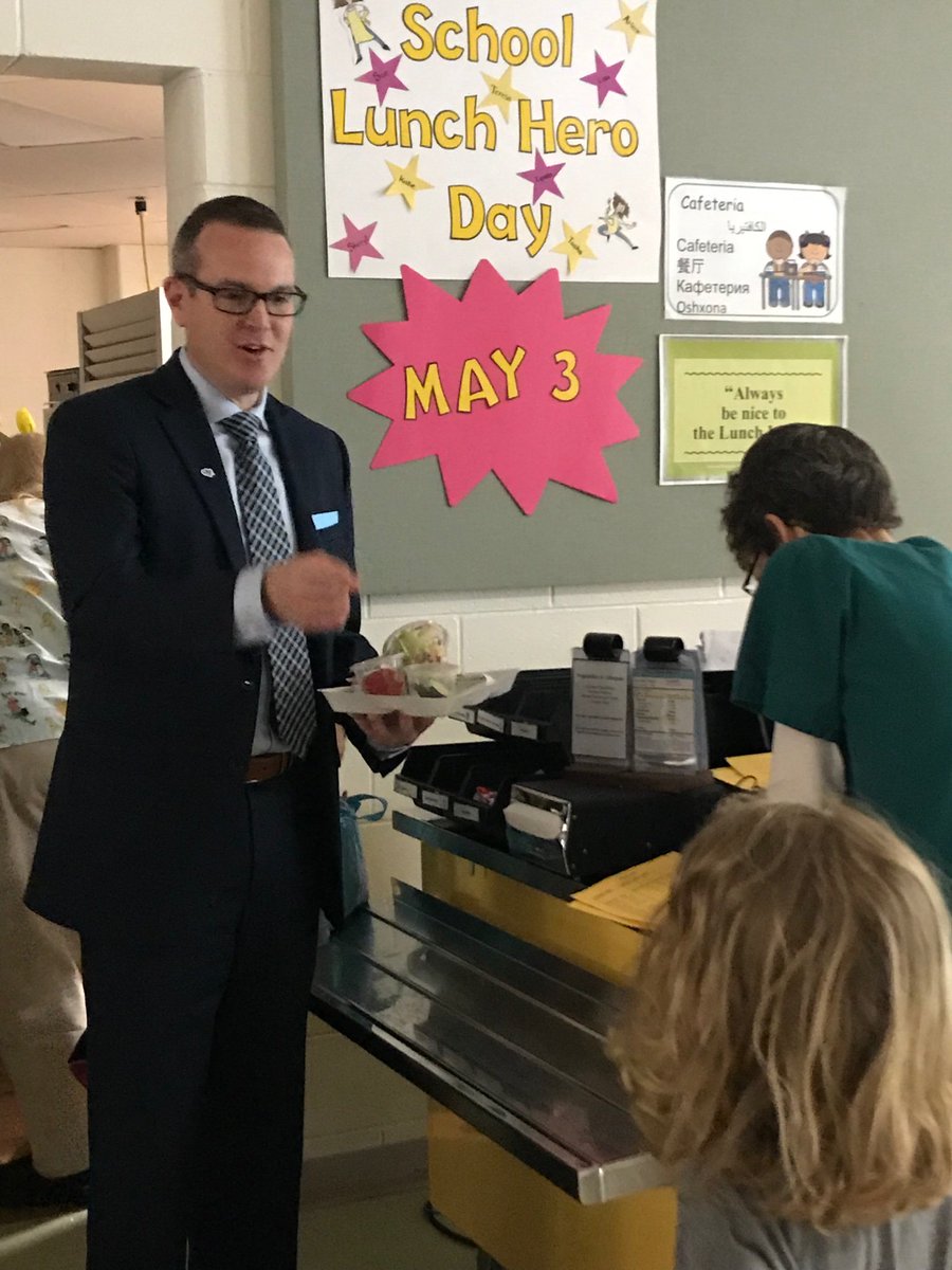 MegyHill's tweet photo. Mr. Cooper worked up an appetite while checking on the young learners at MECC today.  Power was restored as soon as he joined these friends at the table.  
#masonmoment @cooperlearns https://t.co/y48BUg3xnM