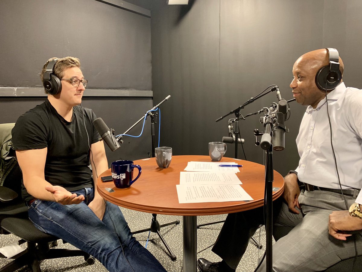 NY1's tweet image. With the long-awaited #LTrain repairs finally kicking in tonight, chances are you’ll see some delays on your commute home. Our recommendation to fill the time? This week’s #NY1YouDecide podcast w/ @MSNBC host @chrislhayes. Put your 🎧 on and listen here 👉 ny1ne.ws/9xMdoa?cid=twi…