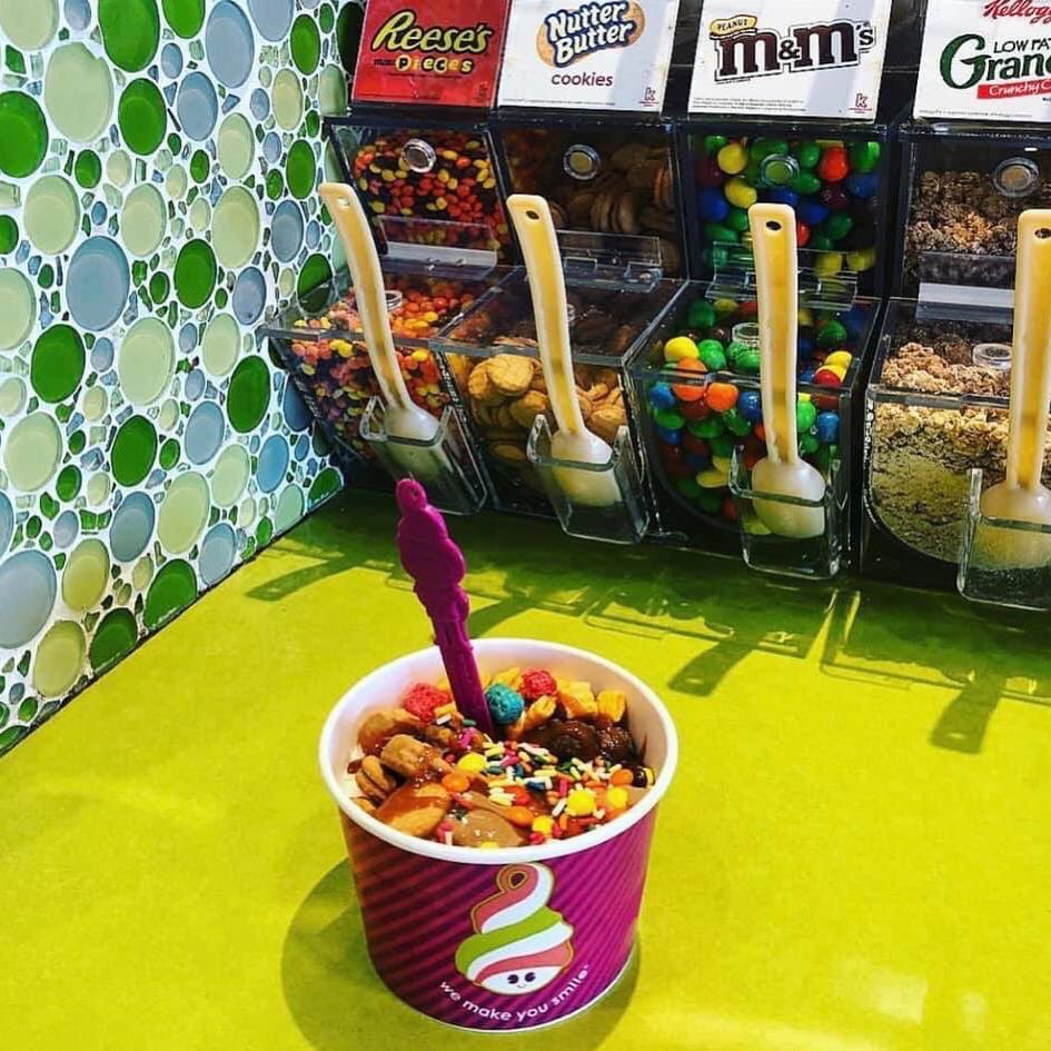 WindwardMenchie's tweet photo. Decisions decisions... 🤔

Which topping is a MUST in your Menchie’s mix? 👀
#menchiewindward #menchies #frozenyogurt #alpharetta #friday #tgif #weekendvibes #doordash #grubhub #postmates #ubereats https://t.co/9ccwt2YBJI