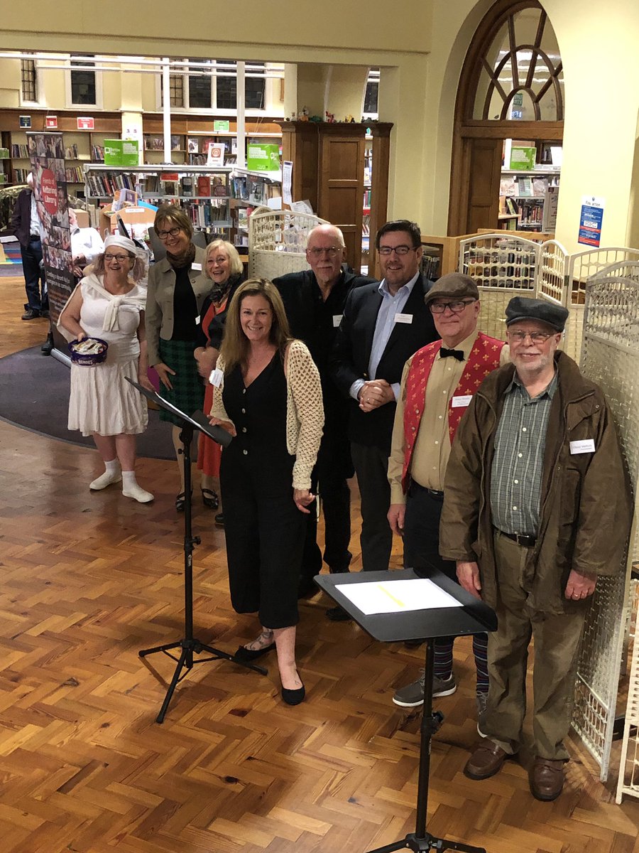 chris_davison1's tweet image. .. huge shout out to the ‘Hamitup’ Players for their performance tonight at #KetteringLibrary👏👍 .. take a bow 🎭 .. #MoreThanJustBooks📚 #AmDram @Library_Plus @Grifster96 @NTelegraph @weaver_steph @ThisisKettering @ENTKettering @NHFTNHS @sylviadavis551 @JennyP_Carnegie #FOKL 🙌