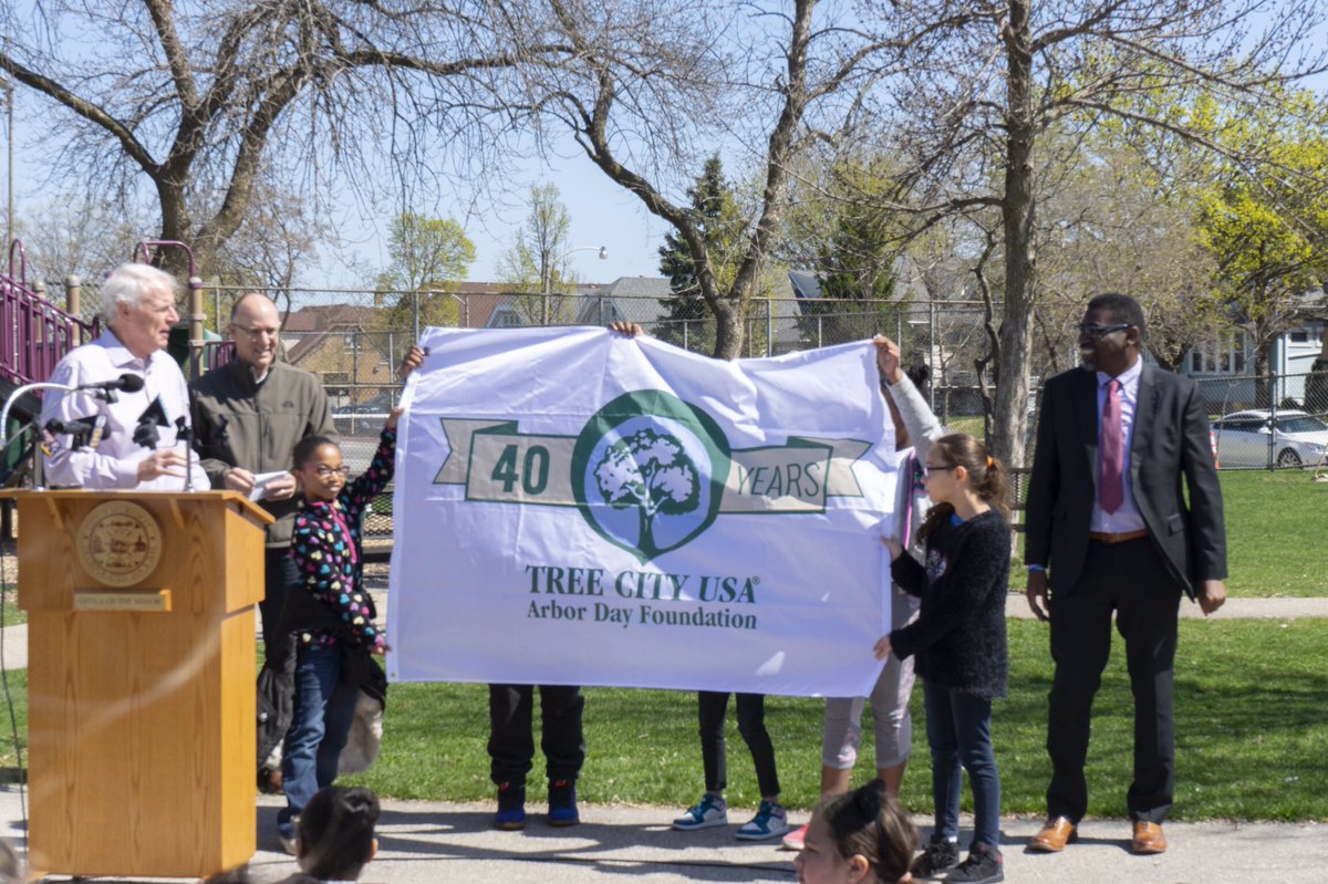 Milwaukee Mps On Twitter Mayor Tom Barrett Welcomed 4th Graders