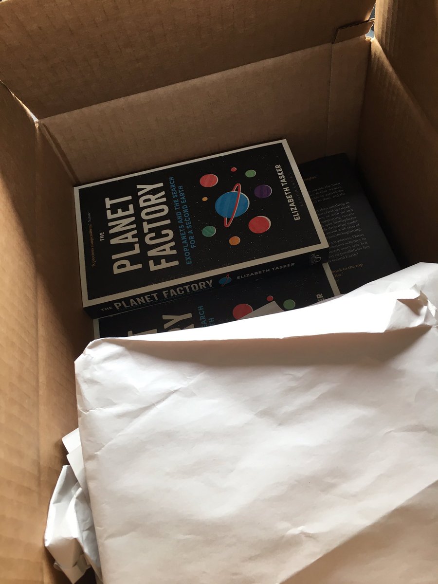 girlandkat's tweet photo. Picked up copies of the #PlanetFactory for talks this weekend in Vancouver and Victoria. Weighed down, I grabbed a cab:
Driver: So what is it you do?
Me: /Lifts up a book with a very cheesy grin. Like this —>😬 https://t.co/fdF42lwUdJ