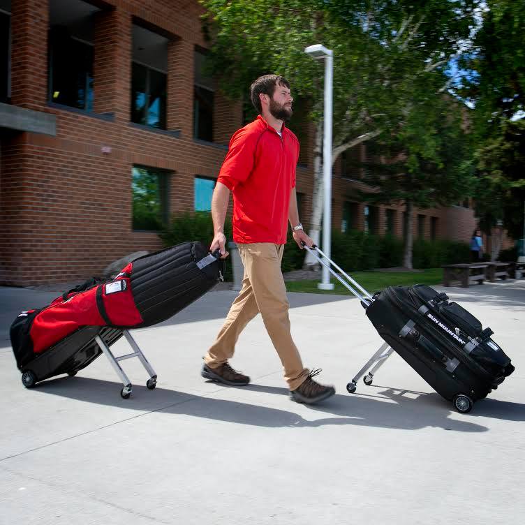 TheGolfShopCo's tweet photo. RT @SunMountainGolf: The Club Glider Meridian was awarded @GolfDigest Editors' Choice 2019 Best Travel Cover. 🏆 Pulling a loaded ClubGlider is nearly effortless. 👉 https://t.co/3zSdS9DS6F #sunmountaingolf #golferlife #golfers https://t.co/VuGaOOsKG2