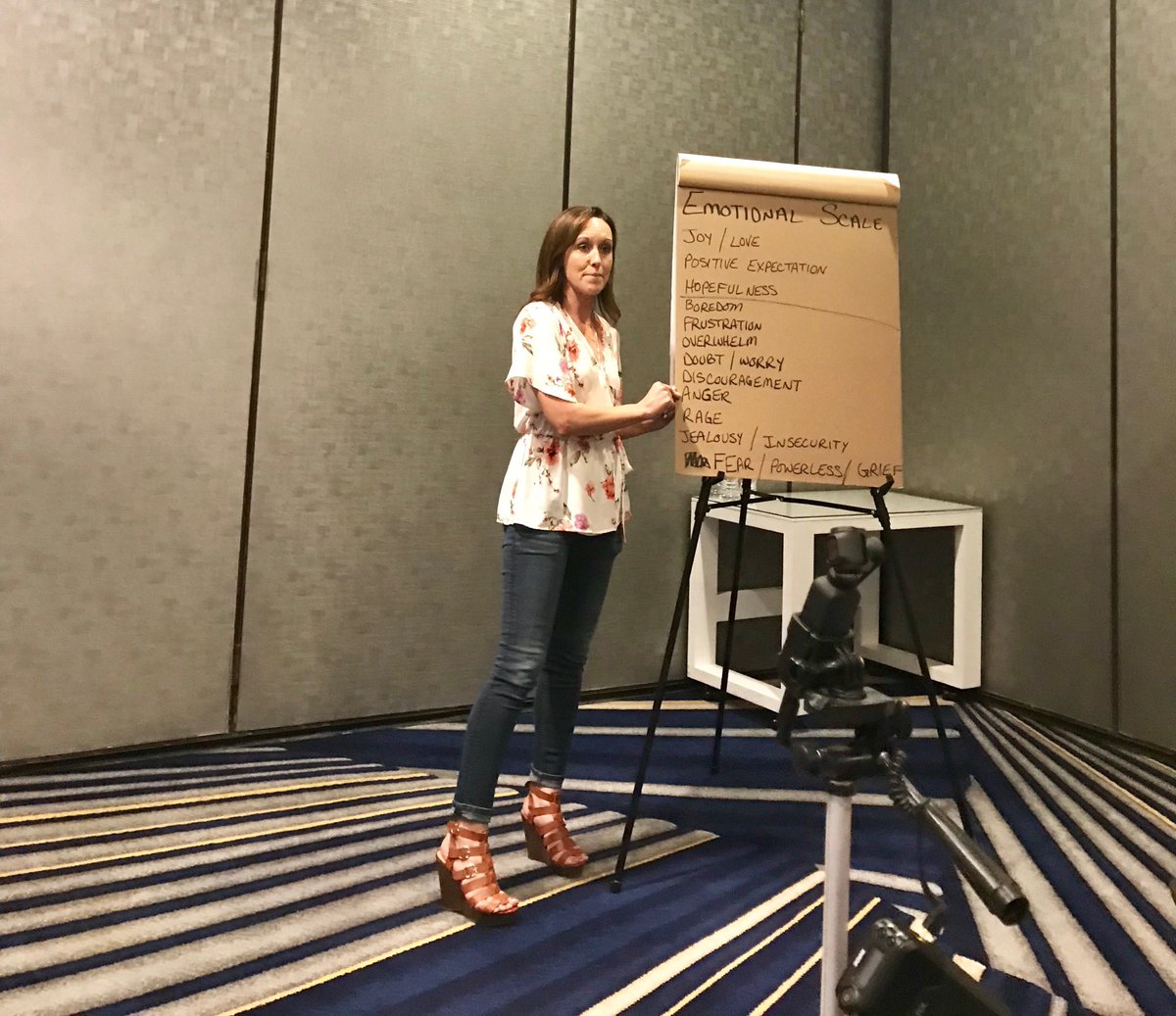 JoyPublicity's tweet photo. #SpotlightSummit continuing with Emotional Scale support from Shannon Parsons. https://t.co/lvQd4mT1yk