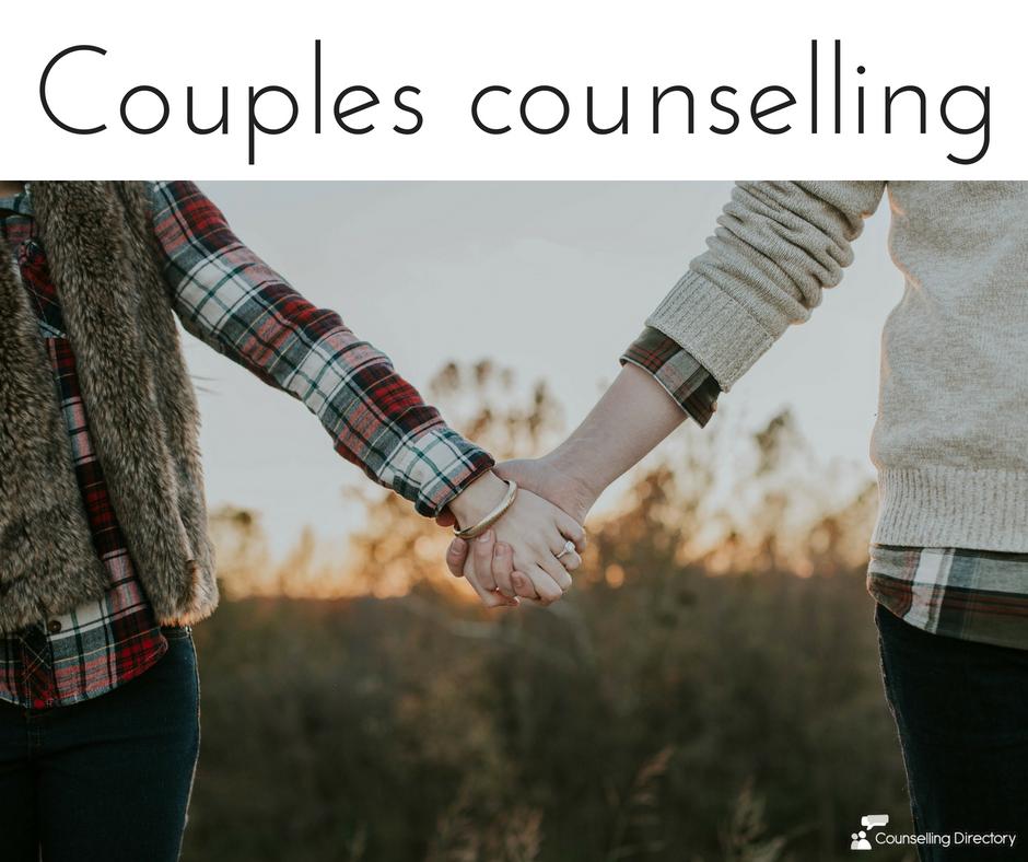Watching #SexOnTheCouch and wondering how to work on your relationship? Psychotherapist <a href="/LeeValls/">Lee Valls</a> joins us for an exclusive podcast on every day changes we can make for healthier relationships, and the benefits of couples counselling #iamihave  ➡️ ow.ly/CNOI30oxm8i