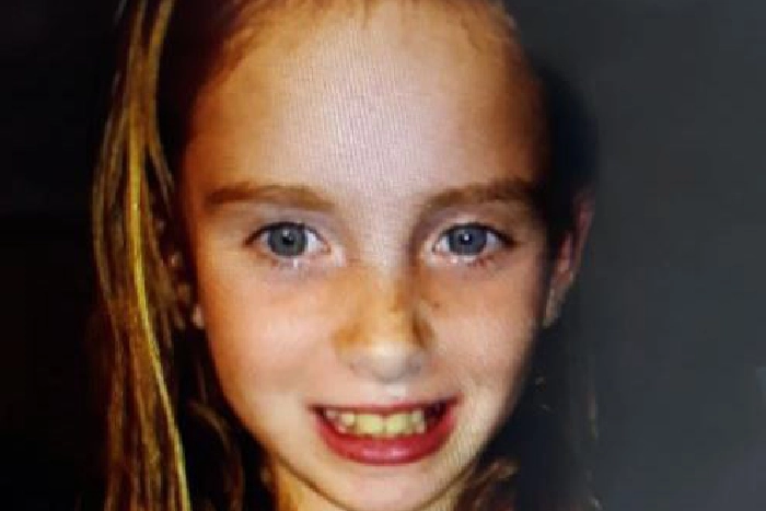 Gary Smith was drunk and had been taking cocaine derivatives when he drove into 12 year old Kaitlin Mitchell as she stepped off her school bus in Leeds, killing her. He drove off, and made a fake 999 call claiming his car had been stolen. He received a sentence of 5¾ years.