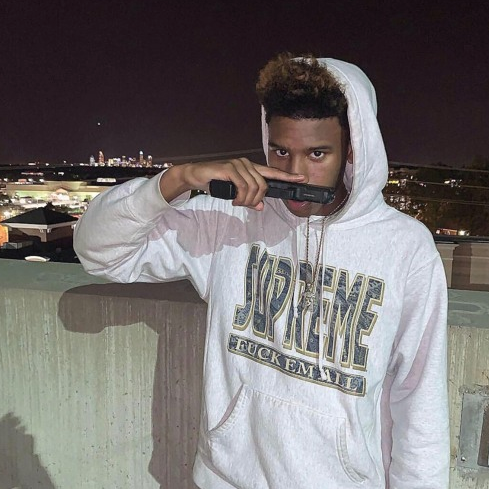 Charlotte artist Rad Luck is making his debut with his new record "Blood Money"

lyricallemonade.com/p/blood-money-…

[<a href="/radluckk/">Rad Luck</a>]