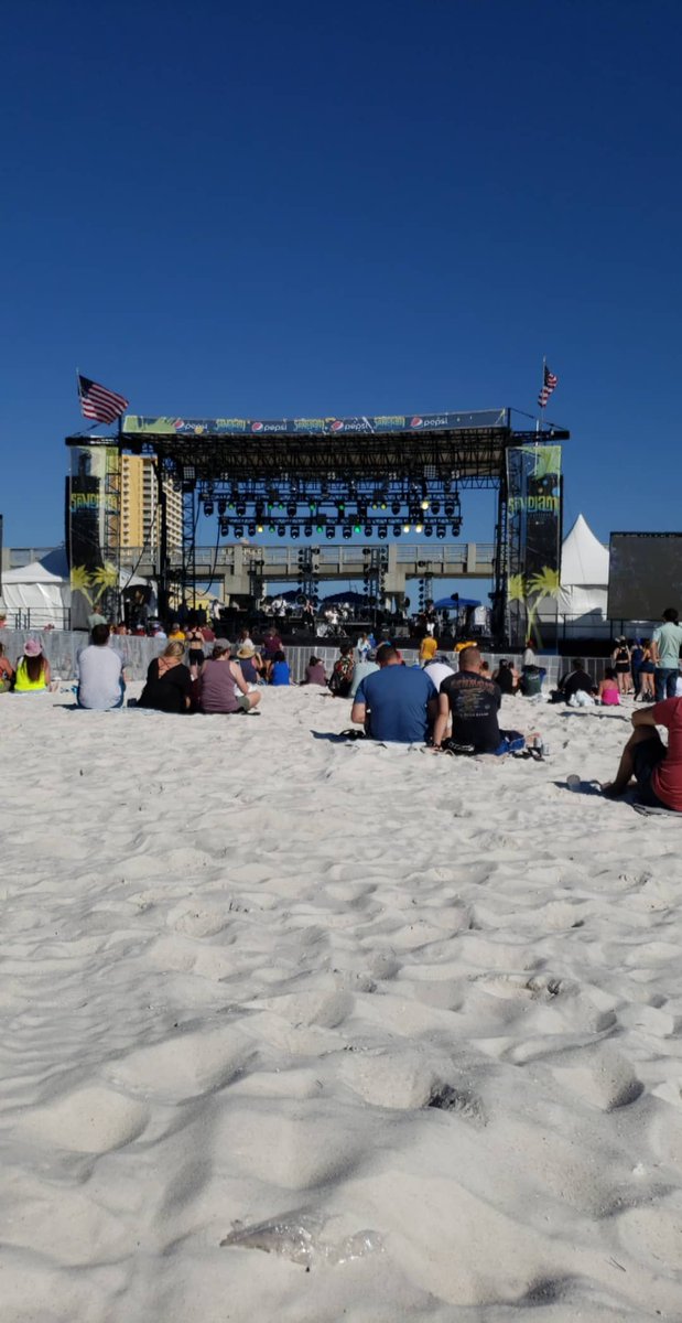 bowman_pauline's tweet photo. #sandjam having a blast!! https://t.co/Zz6IKrwJqb