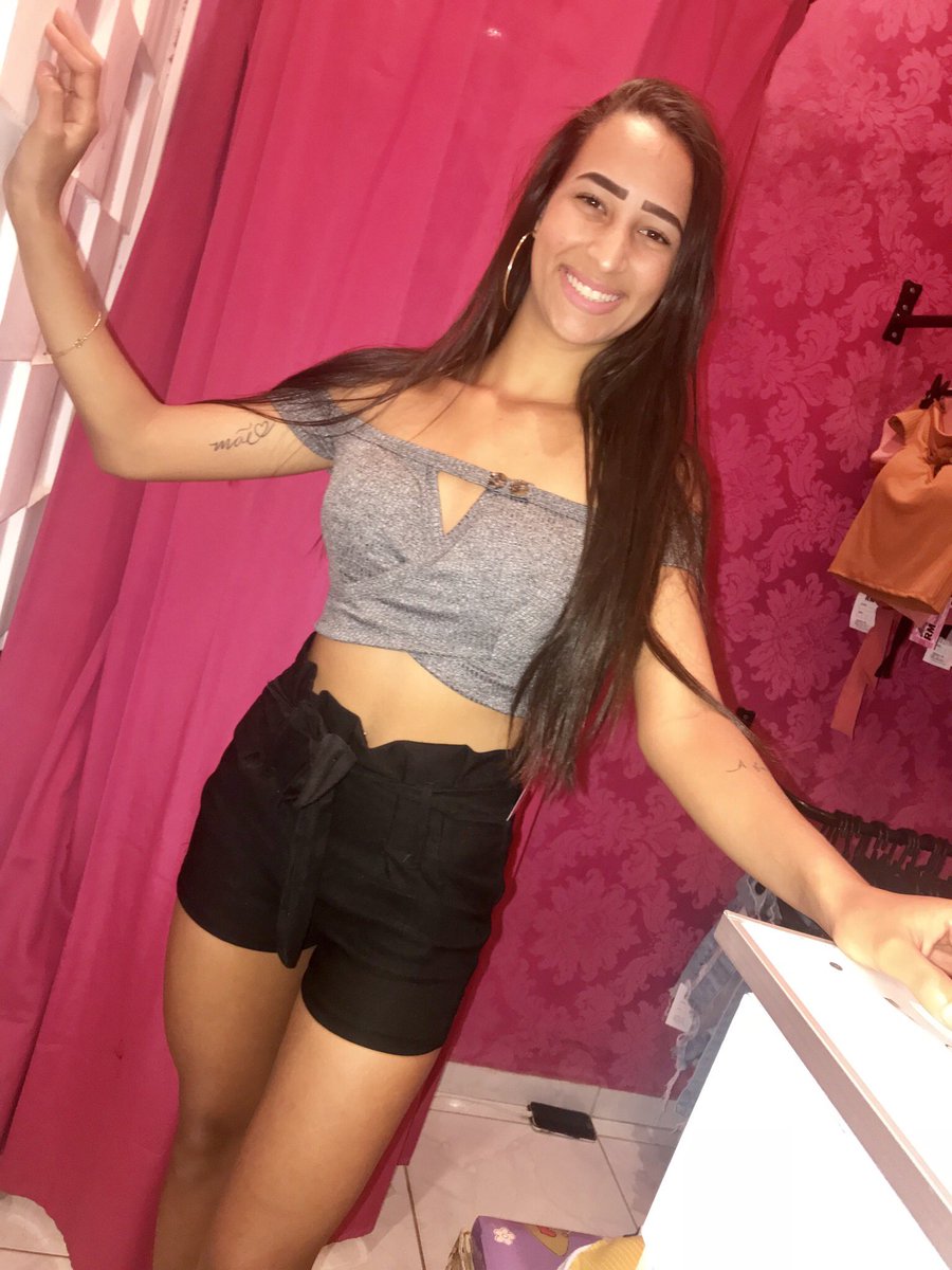 RMilaboechat's tweet photo. Alguns dos modelos das #CROPPED por $9,99 no dinheiro 💰
EU QUEROOOOOOOO 😍😍🛍♥️🌸
#LANÇAMENTO! #VEMMMMMMMMMMM https://t.co/D4etEKKVBf