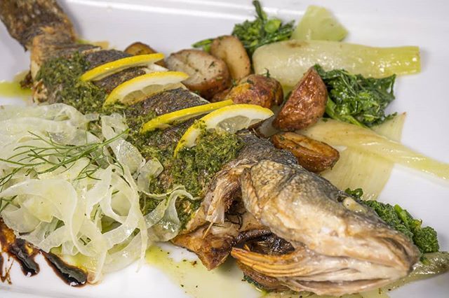 tuttimangia's tweet photo. Check out our Friday Night special, Roasted Branzino 🐟
#seafood #seafoodlovers #branzino #specials #italian #tuttimangia #claremont #claremontvillage https://t.co/dDnot2vxAA https://t.co/2CD4kc0286
