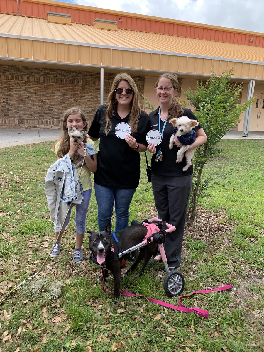 Thank you to Ziggy’s Legacy Rescue for spending the afternoon with our class. They were so excited to learn about Ziggy, Zofia, Fiver, and Justice. It was definitely an experience they will never forget. Deputy Liebler was super happy also!! #decency #kindness #rescue