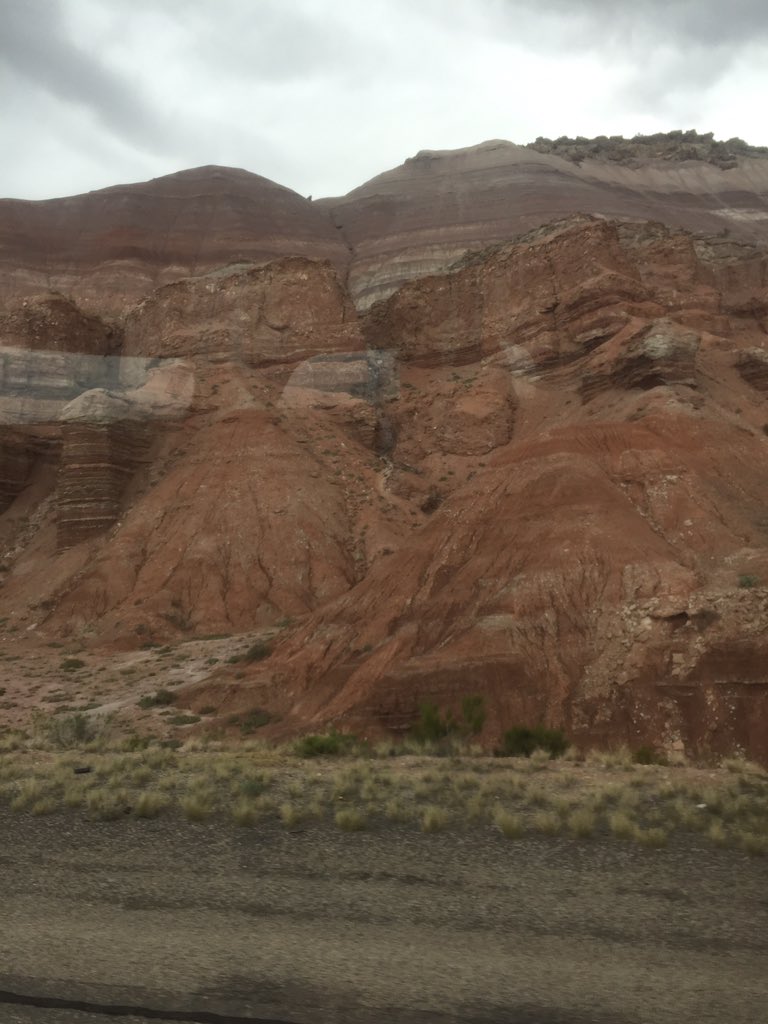 KayKeeStudio's tweet image. @LoriLFoster some of my office views today #truckerlife #truckerviews #pretty #photograghy