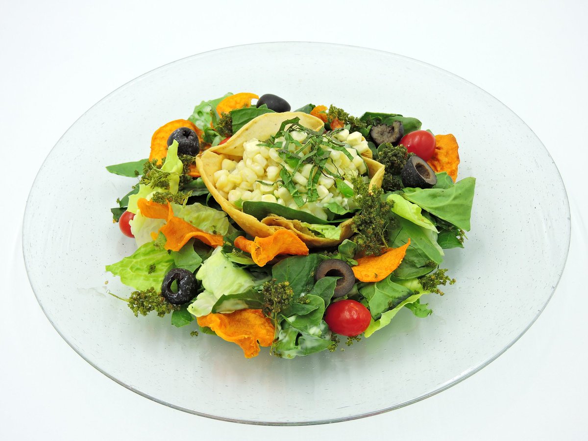 GustoCuernavaca's tweet photo. Qué tal para hoy #EnsaladaDeLaMilpa 🍴🥗🤤🌳🌼🍃 ven y disfruta de los platillos de nuestra nueva carta #Salad #Verde #CocinaMexicana #SeMeAntoja https://t.co/3VTz3wZ2ob