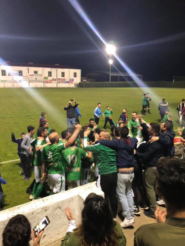 RacingValverde's tweet photo. Un paso más con esta victoria que nos hace seguir soñando 

Trabajo trabajo y más trabajo 

Enorme chavales 

Vamos Racing 💚💚💚 https://t.co/HG2fe4zOBz