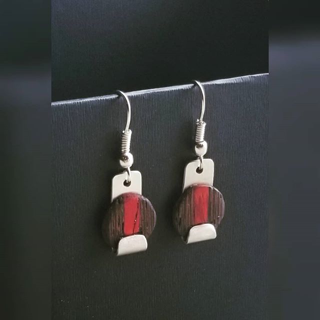 SeasonsofAutumn's tweet photo. I guess I haven't lost all of my training. 
#silver #wenge #padauk #woodjewelry #availableI guess I haven't lost all of my training. 
#silver #wenge #padauk #woodjewelry #available https://t.co/TayNammQHh
