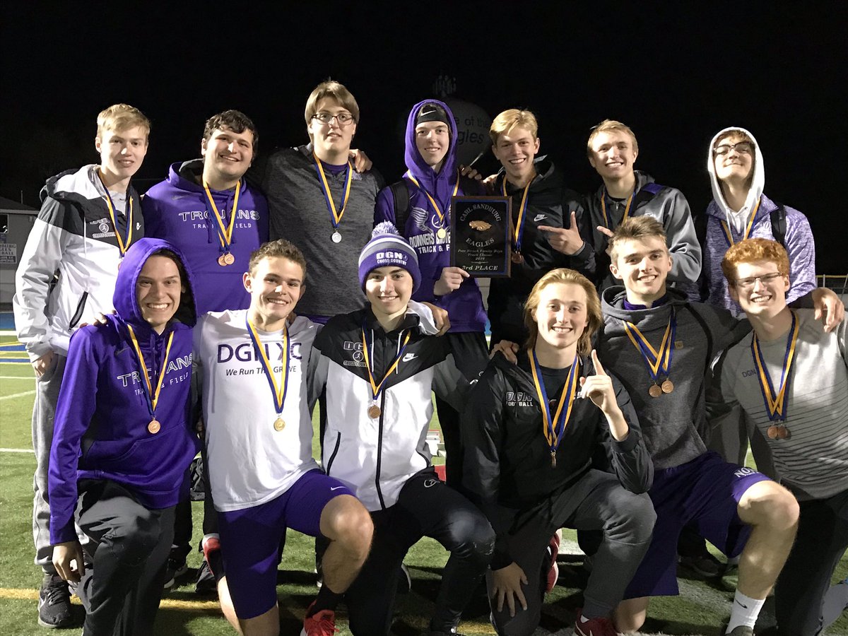 dgnxcandtrack's tweet photo. Medal Winners from tonight bringing the HEAT! Let’s go!! #GroveNorthTrackField #WeAreDGN https://t.co/TTB1wy8jGS