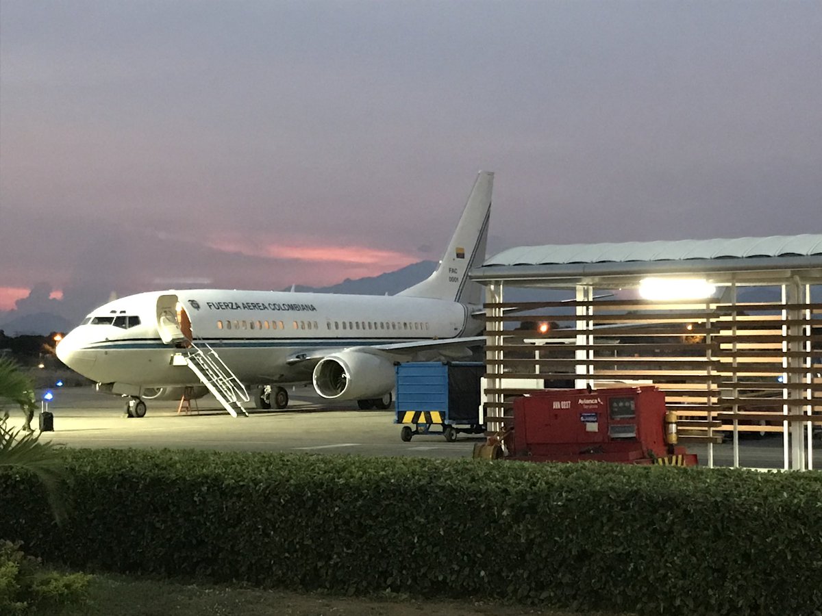 VUP-MDE A320 VH6773 💺19A 🛫 5:48 atrasado !! The president 🇨🇴 🛫 @AeropuertoMDE @AeroValledupar @trafficARC @AviacionenColom @De_aviacion @AeroCivilCol @VivaAirCol Full atrasado x the president