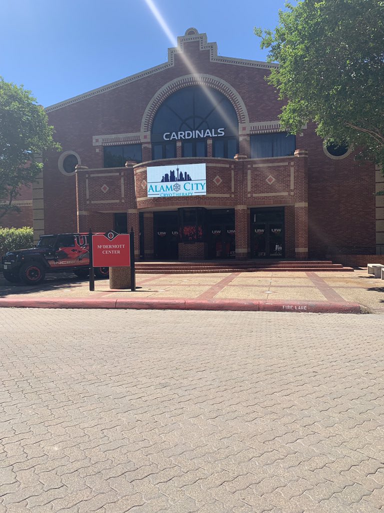 lutz_drew's tweet photo. After lots of prayer and conversations I am excited to announce that I will be continuing my academic and athletic career at University of Incarnate Word. Thank you to everyone who has recruited me and supported me throughout this process. #UIW #TheWord https://t.co/jnqn5PmxSx