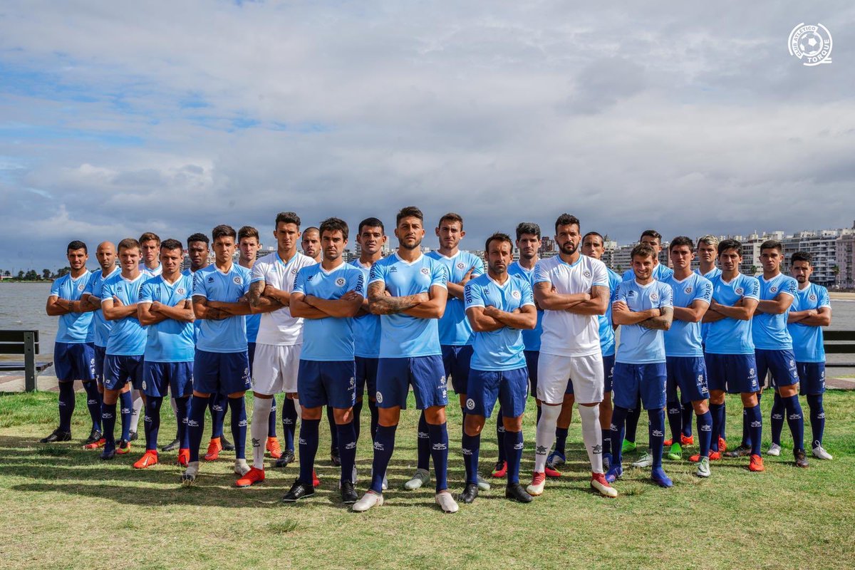 “Arriba nosotros, que la vida es construir y el camino está lleno de recompensas..”