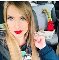 SillyDerryLee's tweet photo. #throwbackfriday me on christmas eve!  I looked so cute.  Oh and look at how my lipstick was really popping! https://t.co/NnpuDtmnbY