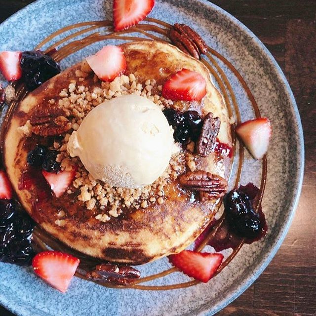 "One of the best pancakes I've ever had." - @simplyeatsss // Don't miss out on brunch at #SoulSaturday. Make your reservation through the link in bio. #ROOHSF