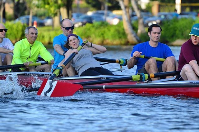 Tag a friend who caught a crab recently..🤗🤗🤗
⬇️⬇️⬇️⬇️⬇️
Rowing candid 📸💥
.
.
.
More archives 😁
#proudphotographer #woman  #sportsphotography  #2017archive #💛 #rowinglife #sculling #scullingproblems #crew #rowing #river #boston #charlesriver  #wednesday  #like4like #follo…