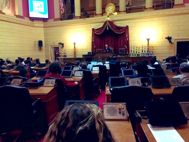 RIJumpStart's tweet photo. Today’s 2019 Student Awards Ceremony at RI State House featured speakers @SenJackReed and @SethMagaziner, who recognized outstanding performance by RI schools and students in RI Finance Challenge and RI Econ Challenge! #FinLit #EconChallenge @NatlJumpStart @CouncilEconEd @eghsbiz https://t.co/aFFZwnV1uq