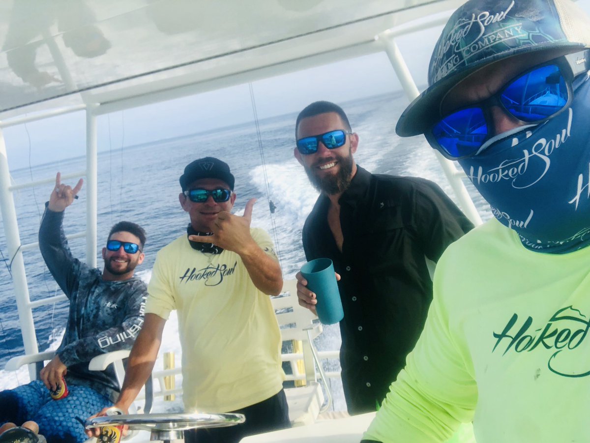 GolfForACure843's tweet photo. 3 Sails.2marlin,10 Mahi. Mahi sashimi out on the boat. Florida guys had a great time. #JustHowWeRoll #CostaRica #YesWeCatchFish #PlayaJaco #Fishing #PuraVida #HookedSoulSighting 🤙🏼🇨🇷
@hookedsoul @BeatinTheBookie @TheRealMrACL @DaveMasonBOL @Rfkruk @DY_AilsaPub https://t.co/g7BjSXiAOd