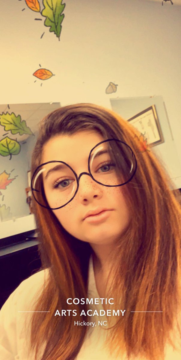 MHewitte's tweet image. I can’t wait to get out of school #cosmetology  #donewithschool #cosmetologist