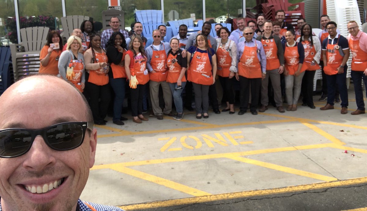 nyyroro's tweet photo. Jaime-D26/Diane-MEA/Ron-DS D27 from @HomeDepot981 drive our business through living our values! Enjoyed having SASM @Angel_Mayoski from store 1950 &amp; our HDPP partner Steve @asurion_hdpp_ss join us! Thank you team Colonia for a great morning! #NJM @j_cocca @RmmKevin @CristianDepot https://t.co/IDJhqA0zcn
